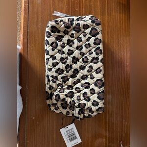 Vera Bradley medium cosmetic bag leopard